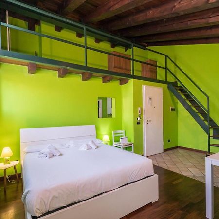 Gardappartamenti Carducci City Centre Desenzano del Garda Extérieur photo